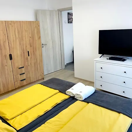 شقة Lator Apartmanhaz *
