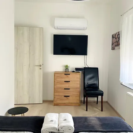 Lator Apartmanhaz