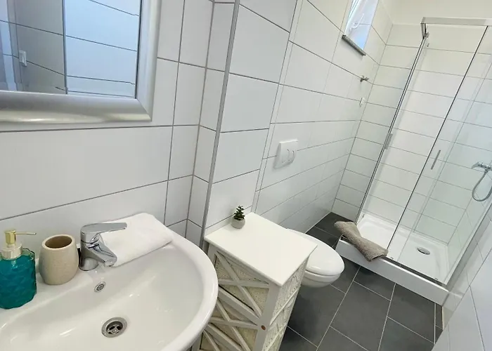 Apartment Lator Apartmanhaz