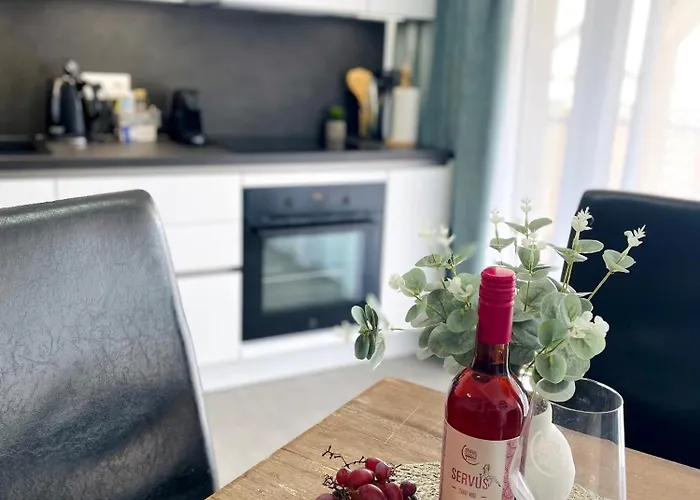 Lator Apartmanhaz * Villány